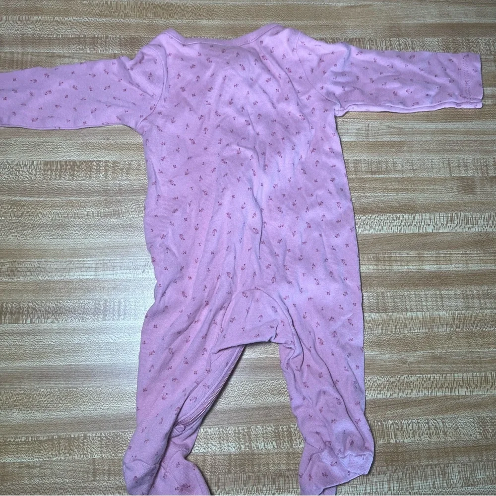 Assorted baby girls Pajamas/onesies Bundle - Picture 13 of 16